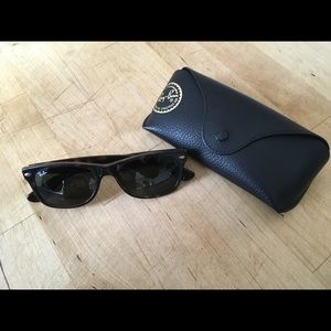 Ray-Ban New Wayfarer Classic Sunglasses (Tortoise)